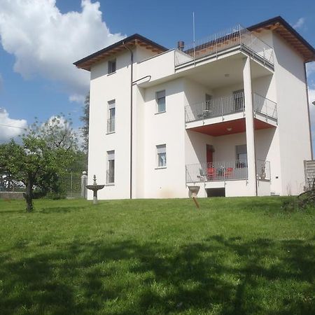 Villa Emilia Castronno Экстерьер фото